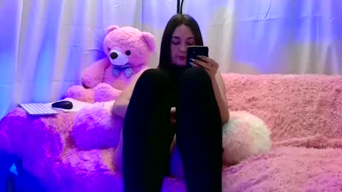 Snapshot of ashleyshyne69 chatting on 12-02-24, 01:24 Ashley online show from 12-02-24, 01:24