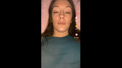 Snapshot of ashleyshyne69 chatting on 09-17-25, 11:01 Ashley online show from 09-17-25, 11:01