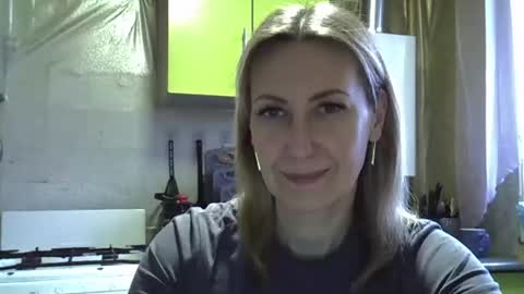 Snapshot of ashleyxhoney chatting on 12-17-25, 07:36 AshleyXHoney online show from 12-17-25, 07:36