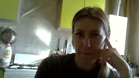 Snapshot of ashleyxhoney chatting on 03-11-26, 07:25 AshleyXHoney online show from 03-11-26, 07:25