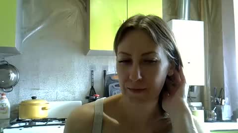 Snapshot of ashleyxhoney chatting on 05-28-26, 07:16 AshleyXHoney online show from 05-28-26, 07:16