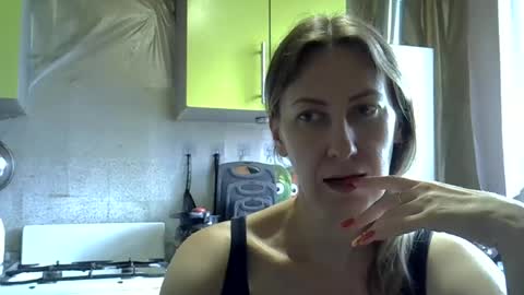 Snapshot of ashleyxhoney chatting on 06-24-26, 09:19 AshleyXHoney online show from 06-24-26, 09:19