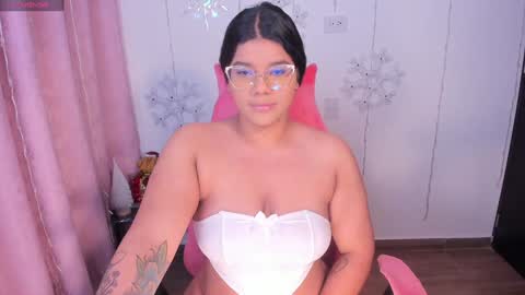 Snapshot of ashleyy18__ chatting on 12-11-24, 08:15 Ashleyy18 online show from 12-11-24, 08:15