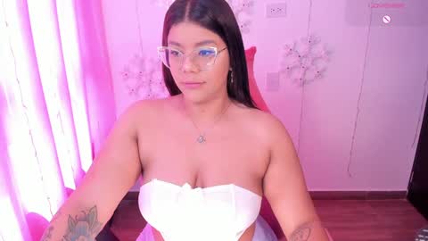 Snapshot of ashleyy18__ chatting on 12-28-24, 07:33 Ashleyy18 online show from 12-28-24, 07:33