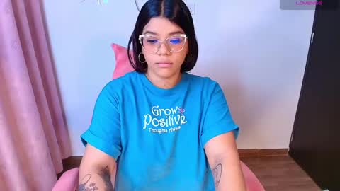 Snapshot of ashleyy18__ chatting on 02-17-25, 09:24 Ashleyy18 online show from 02-17-25, 09:24