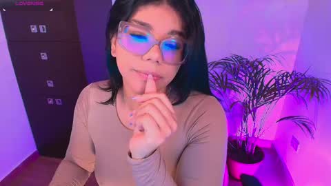 Snapshot of ashleyy18__ chatting on 09-15-25, 09:20 Ashleyy18 online show from 09-15-25, 09:20