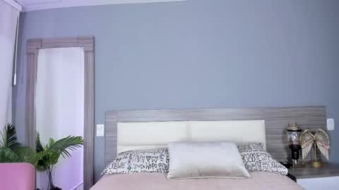 Ashly online show from 10-25-25, 03:58