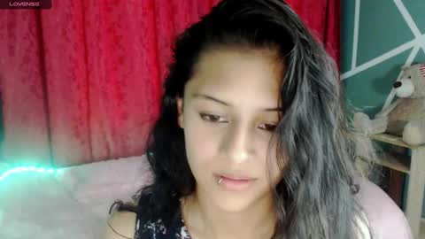 Snapshot of ashly_little2 chatting on 02-11-25, 10:39 Ashly online show from 02-11-25, 10:39