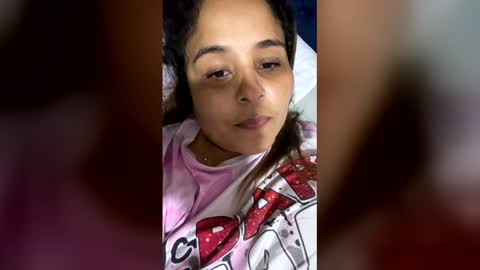 Snapshot of ashly_paez123 chatting on 04-14-26, 06:52 ashly_paez123 online show from 04-14-26, 06:52