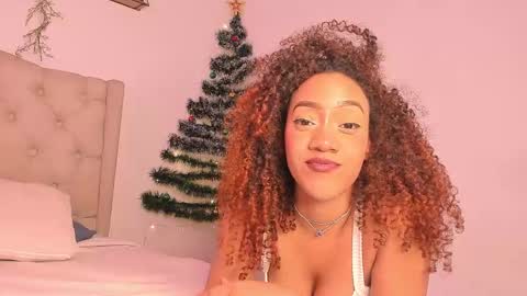 Snapshot of ashly_z chatting on 12-17-24, 01:29 Ashly online show from 12-17-24, 01:29