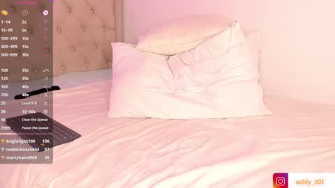 Snapshot of ashly_z chatting on 01-14-25, 01:58 Ashly online show from 01-14-25, 01:58