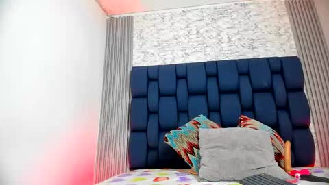 Snapshot of ashlybenison chatting on 02-14-25, 04:58 ashlybenison online show from 02-14-25, 04:58