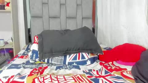 Snapshot of ashlye_hornyx chatting on 02-26-25, 07:20 Ashley online show from 02-26-25, 07:20