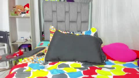 Snapshot of ashlye_hornyx chatting on 02-27-25, 07:34 Ashley online show from 02-27-25, 07:34