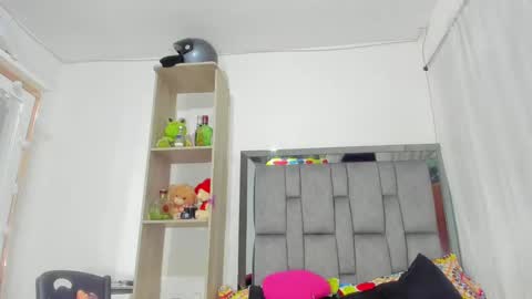 Snapshot of ashlye_hornyx chatting on 02-28-25, 04:21 Ashley online show from 02-28-25, 04:21