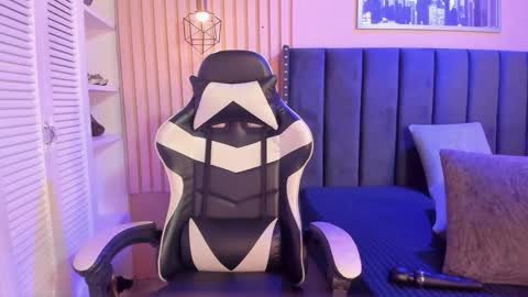 ashlye_miller_ online show from 11-27-25, 04:14