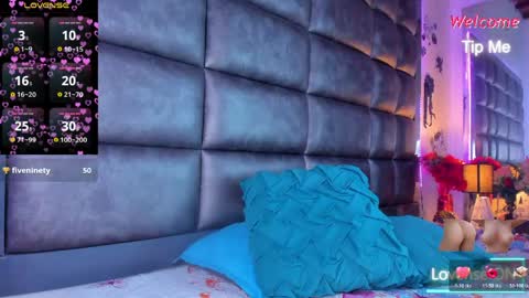 Snapshot of ashlymillerr_ chatting on 05-06-26, 08:14 ashlymillerr_ online show from 05-06-26, 08:14