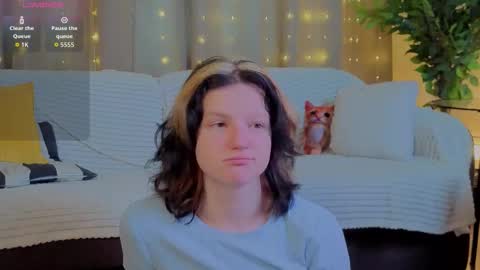 Snapshot of ashlyvincente chatting on 02-03-26, 07:02 Kristine online show from 02-03-26, 07:02