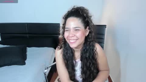 Snapshot of ashlyviper77 chatting on 01-10-26, 05:20 ashlyviper77 online show from 01-10-26, 05:20