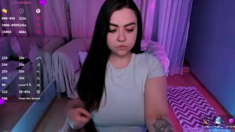 Snapshot of ashton_heidi chatting on 06-19-26, 11:19 Your girlfriend online show from 06-19-26, 11:19