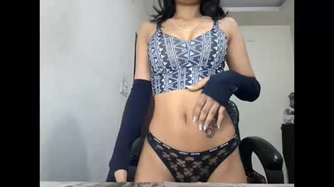 Snapshot of ashukhushi2022 chatting on 02-10-25, 03:13 khushi online show from 02-10-25, 03:13