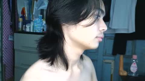 asian_babyboi online show from 10-15-25, 11:54