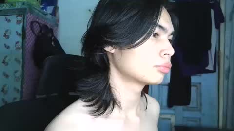 asian_babyboi online show from 11-11-25, 10:48