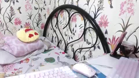 Snapshot of asian_bigboobs20 chatting on 09-17-25, 10:11 Asian Bigboobs20 online show from 09-17-25, 10:11