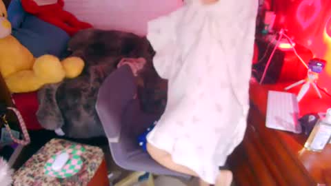 Snapshot of asian_diana69 chatting on 01-05-25, 03:53 diane online show from 01-05-25, 03:53
