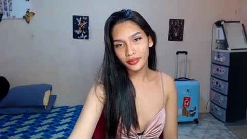 Snapshot of asian_glamm chatting on 02-27-25, 04:32 ANITA online show from 02-27-25, 04:32