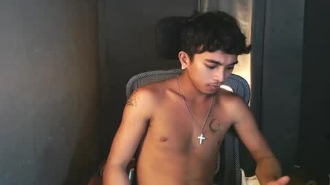 Snapshot of asian_hunk_moreno chatting on 07-15-26, 05:29 Yuri online show from 07-15-26, 05:29