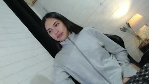 Snapshot of asian_kati chatting on 10-24-25, 06:48 theakati online show from 10-24-25, 06:48