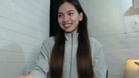 Snapshot of asian_kati chatting on 11-23-25, 05:13 theakati online show from 11-23-25, 05:13