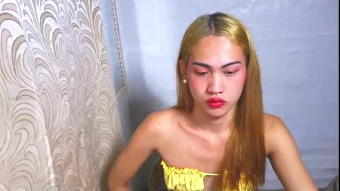 Snapshot of asian_loraine chatting on 09-25-25, 04:21 LOVELY LORAINE online show from 09-25-25, 04:21