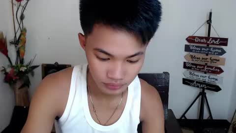 asian_lover05 online show from 10-22-25, 04:29