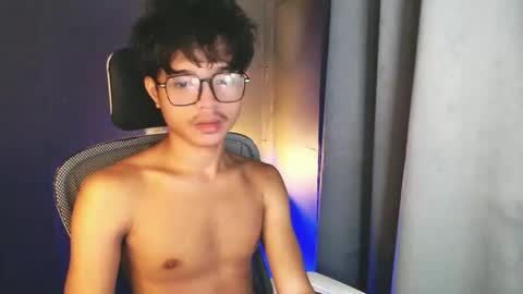 Snapshot of asian_mjxx chatting on 05-19-26, 11:49 cCALL ME MJ online show from 05-19-26, 11:49