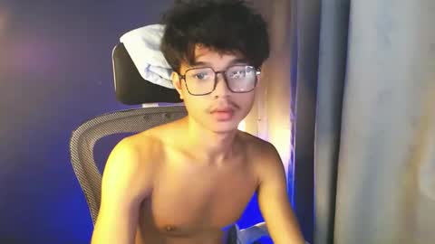 Snapshot of asian_mjxx chatting on 05-20-26, 12:11 cCALL ME MJ online show from 05-20-26, 12:11