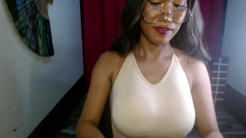 Snapshot of asian_petit19 chatting on 01-18-25, 05:37 Lovely online show from 01-18-25, 05:37