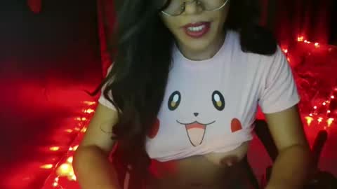 Snapshot of asian_petit19 chatting on 10-23-25, 04:56 Lovely online show from 10-23-25, 04:56