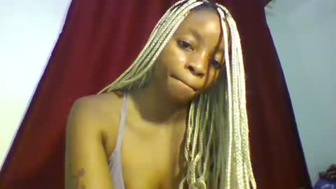 Snapshot of asian_pinay01 chatting on 11-19-25, 01:11 Asia online show from 11-19-25, 01:11