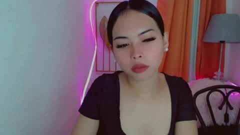 Snapshot of asian_pinay_oldlover chatting on 07-21-26, 10:45 Angel online show from 07-21-26, 10:45