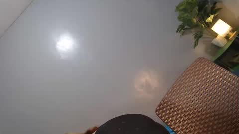 Snapshot of asian_reyshell chatting on 02-14-26, 02:36 Reyshell online show from 02-14-26, 02:36