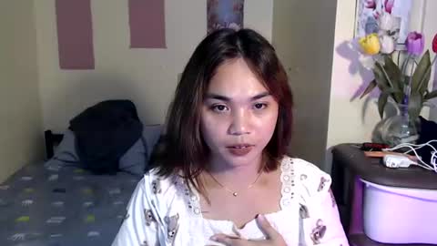 Snapshot of asian_reyshell chatting on 06-15-26, 03:03 Reyshell online show from 06-15-26, 03:03