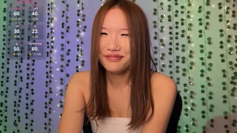 Snapshot of asian_vi chatting on 12-16-25, 05:45 My name Vi online show from 12-16-25, 05:45