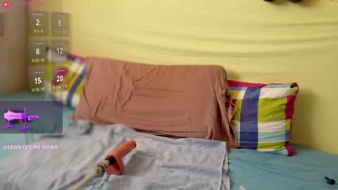 Snapshot of asianboy_sunny chatting on 06-18-26, 01:59 AsianBoy Sunny online show from 06-18-26, 01:59