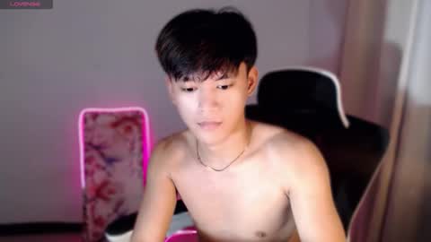 Snapshot of asianbrilee chatting on 06-05-26, 10:04 asianbrilee online show from 06-05-26, 10:04