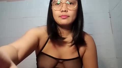 Snapshot of asiancoupleph chatting on 12-27-24, 05:59 asiancoupleph online show from 12-27-24, 05:59