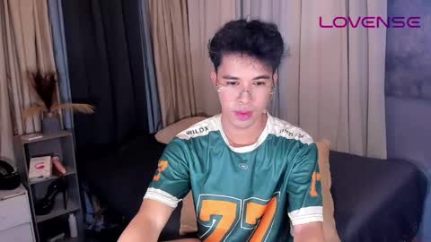 asiancum_peter online show from 05-25-26, 01:22