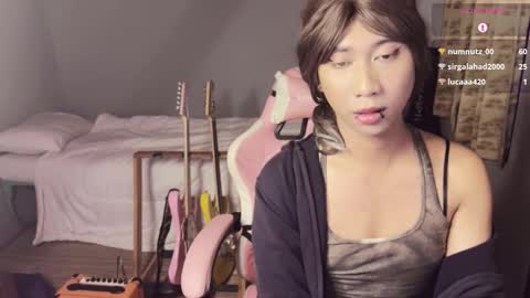 Snapshot of asianfemboycd chatting on 03-06-25, 05:11 Emi online show from 03-06-25, 05:11