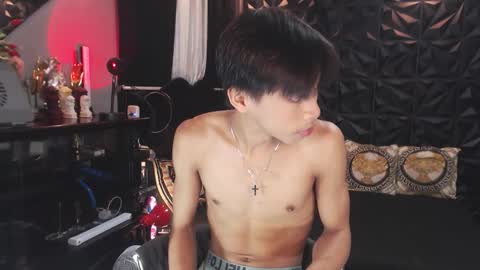 Snapshot of asianfuckertwink chatting on 11-26-25, 07:31 asianfuckertwink online show from 11-26-25, 07:31
